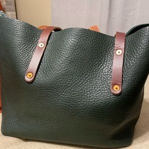 Go forth goods medium Avery tote in forest green
